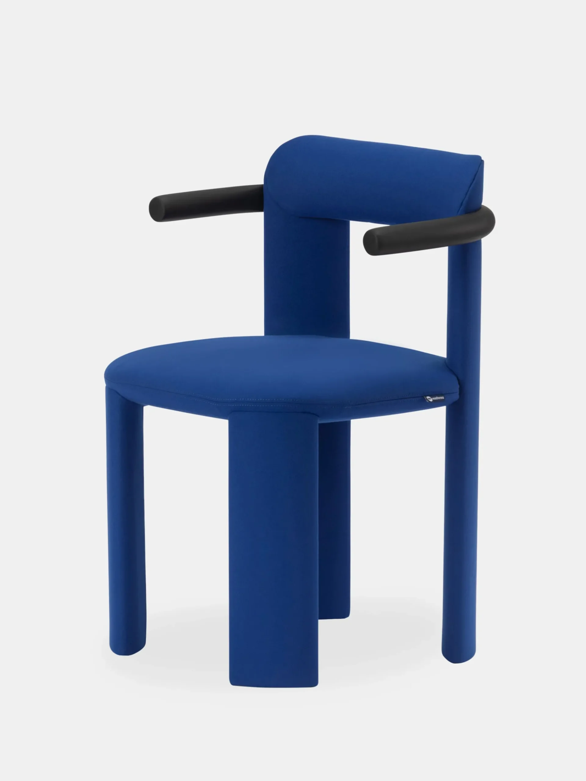 Amia Chair