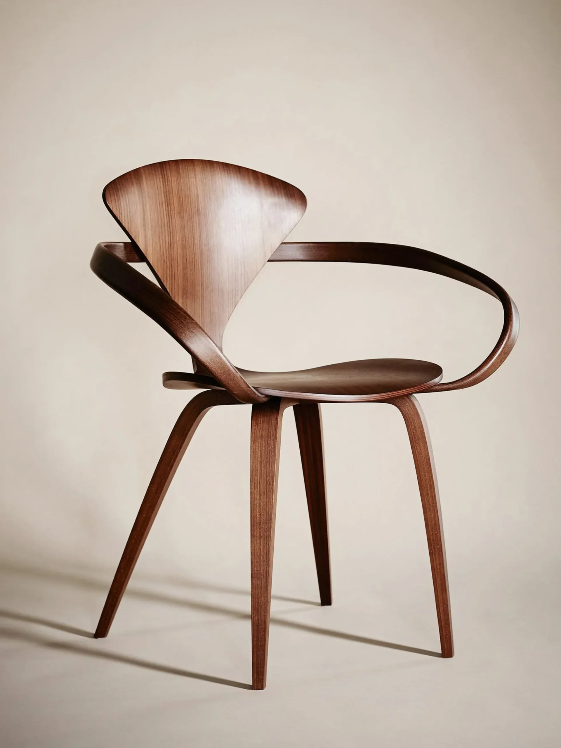 Armchair – Classic Walnut