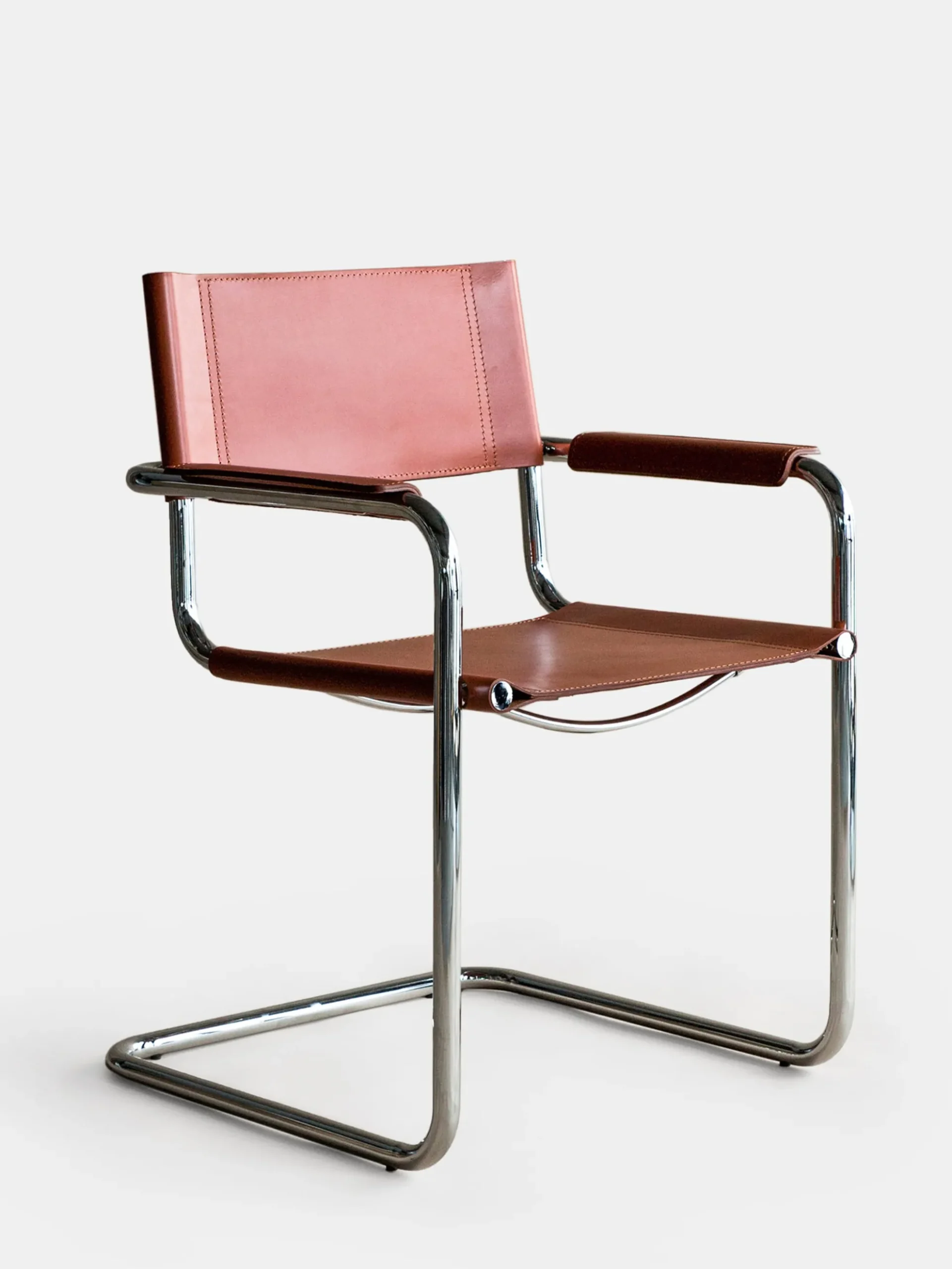 Bauhaus Armchair ST65