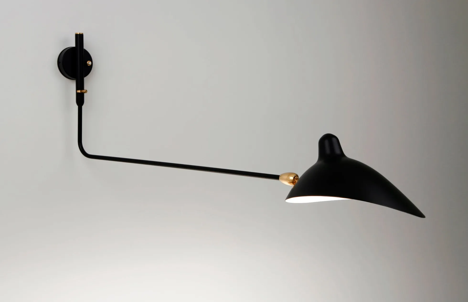 Big Wall Lamp with One Rotating Straight Arm