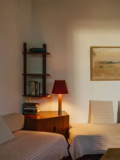 Básica M1 - Table Lamp