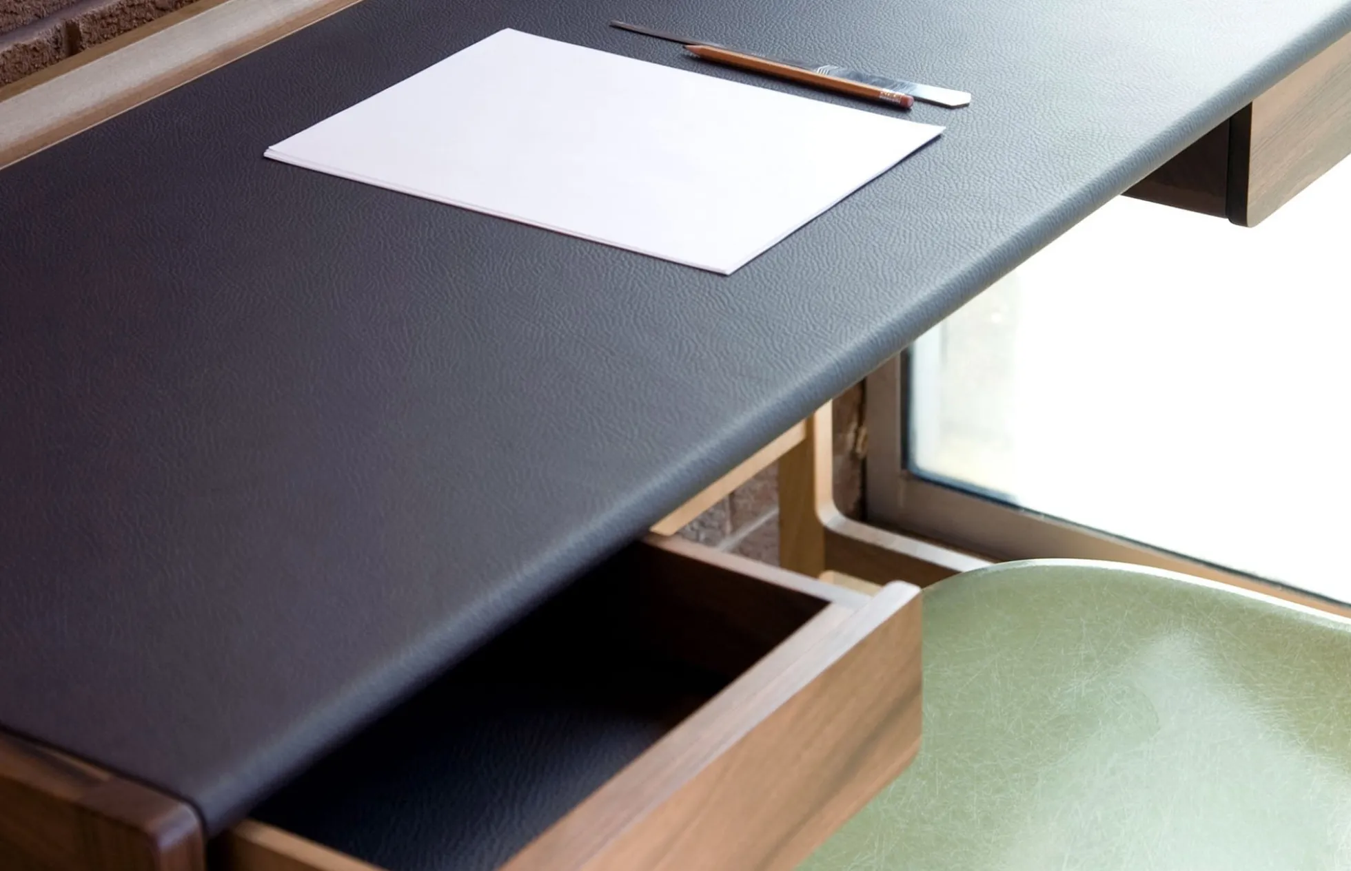 Cedric Desk