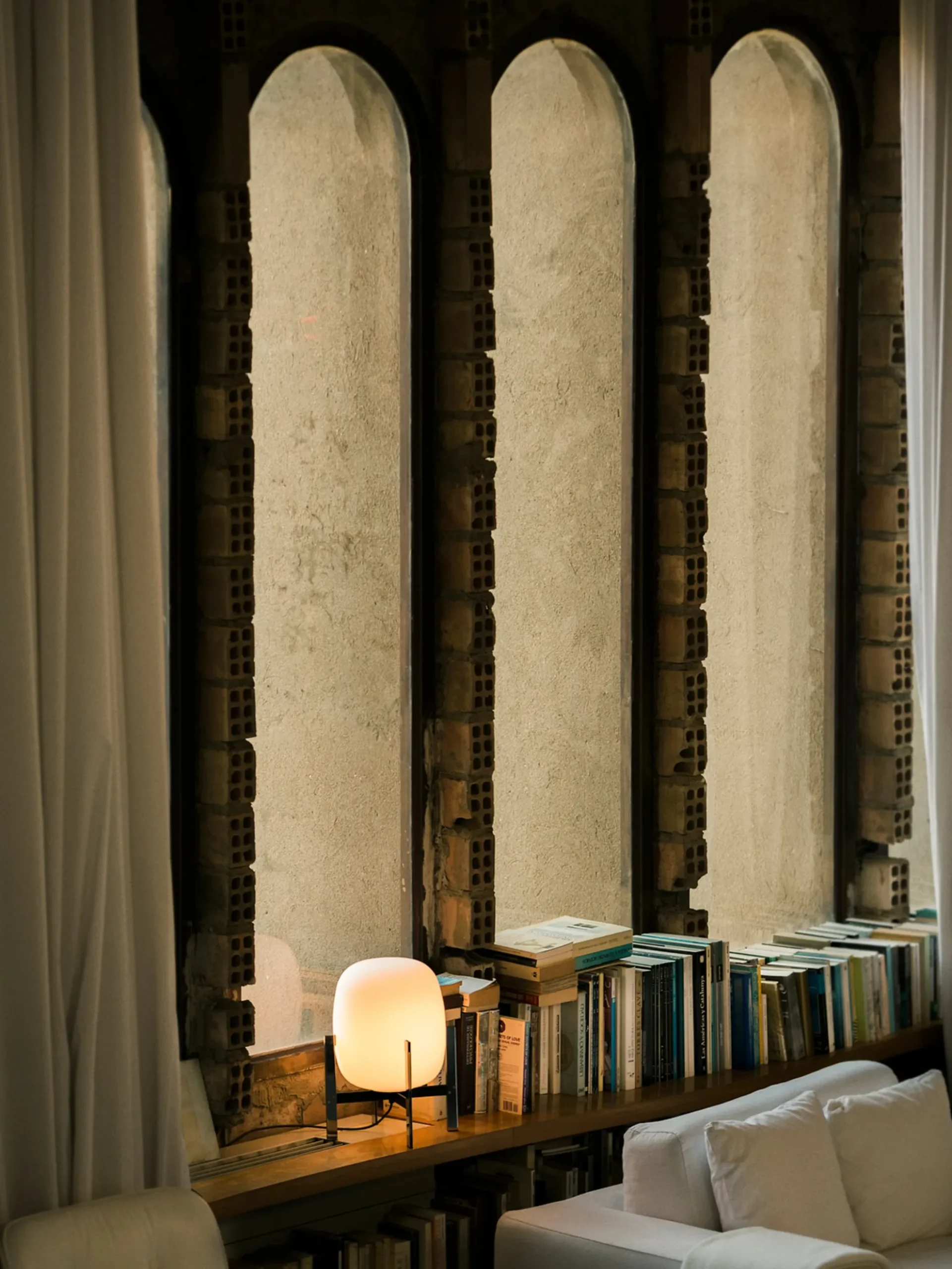Cesta Table Lamp