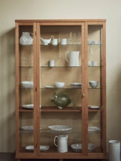 Cherry Vitrine - Cherry Wood