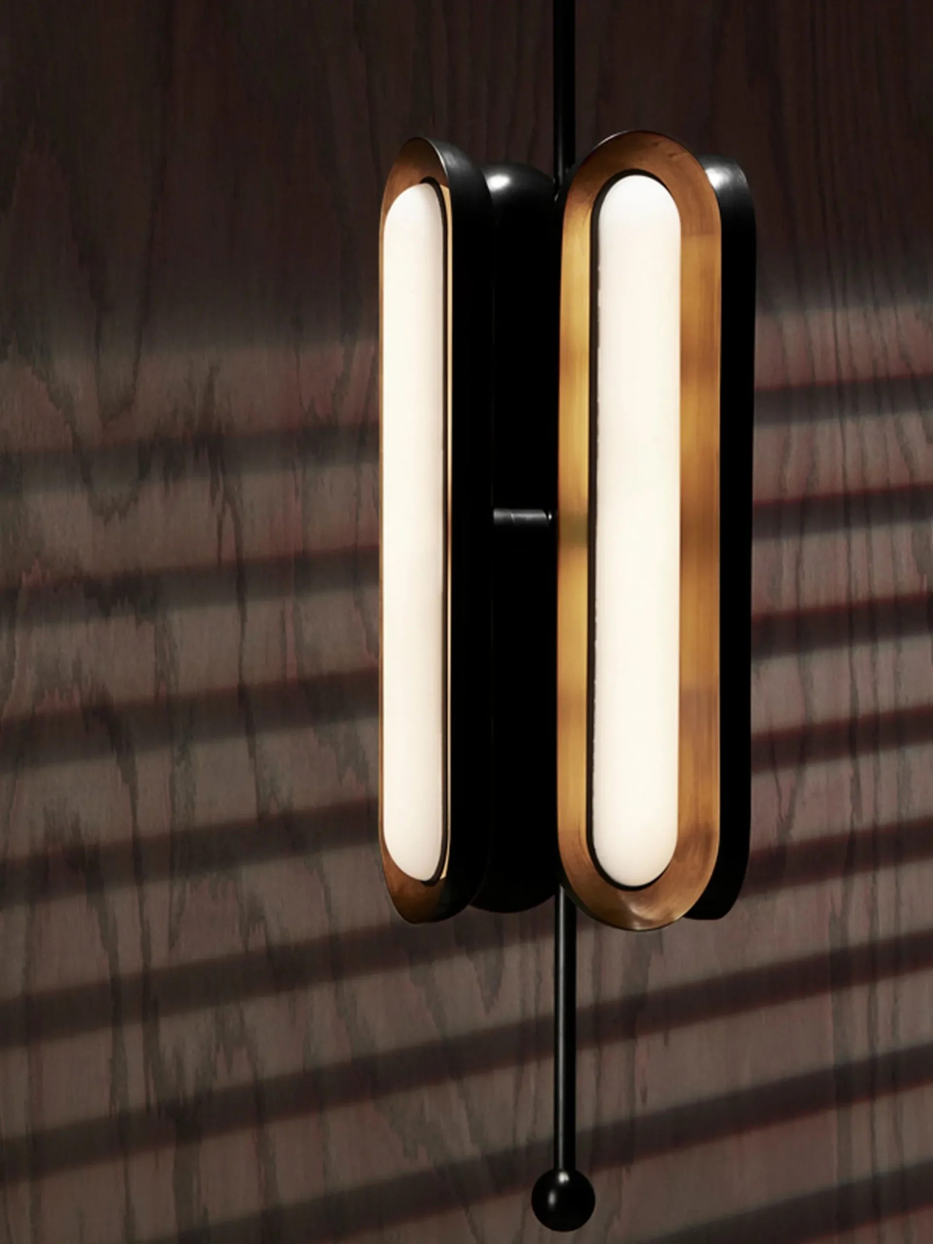 Circuit 4 Pendant - Vertical