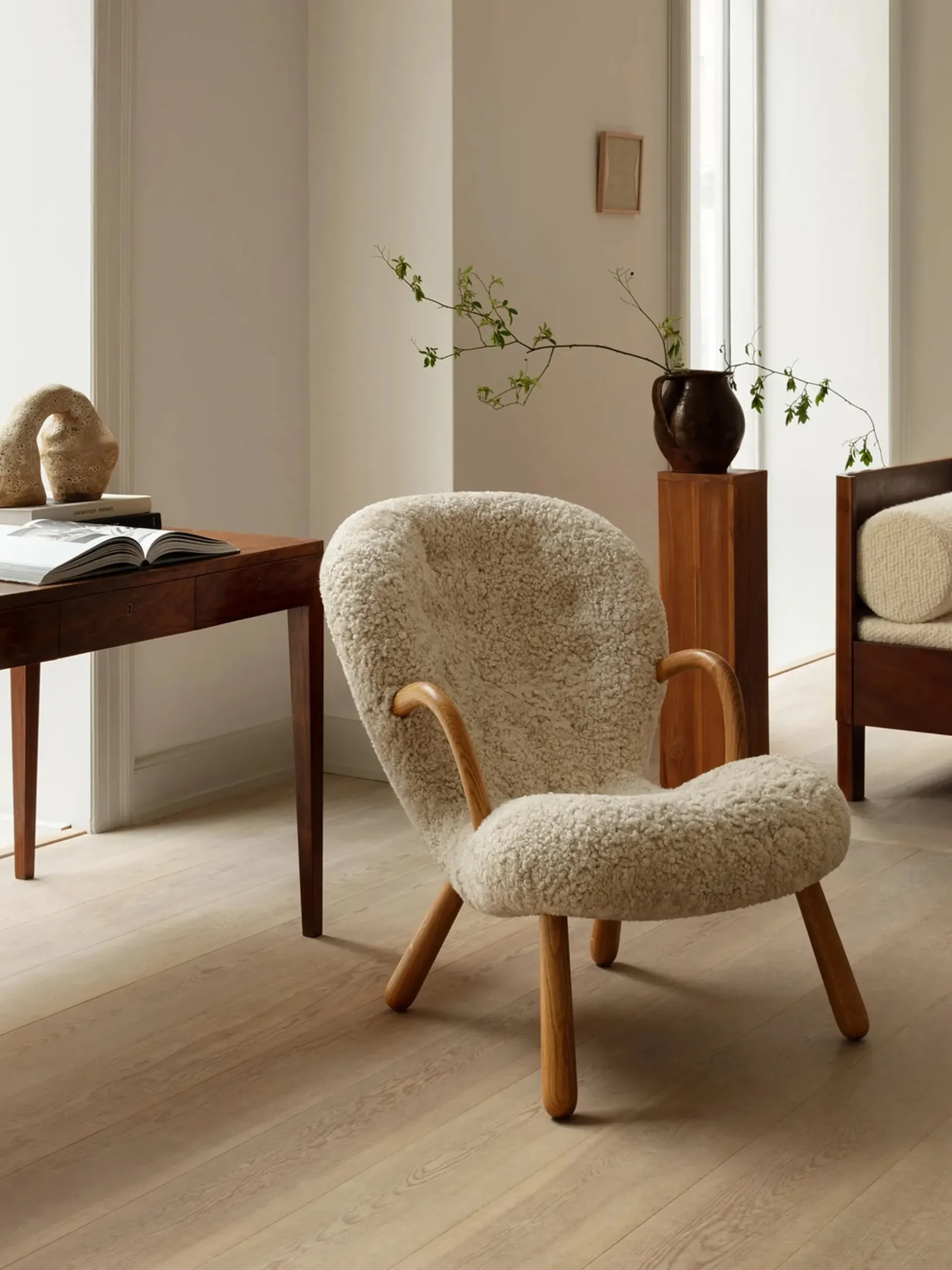 Clam Chair