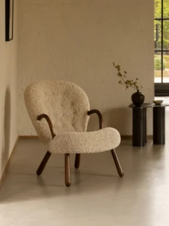 Clam Chair