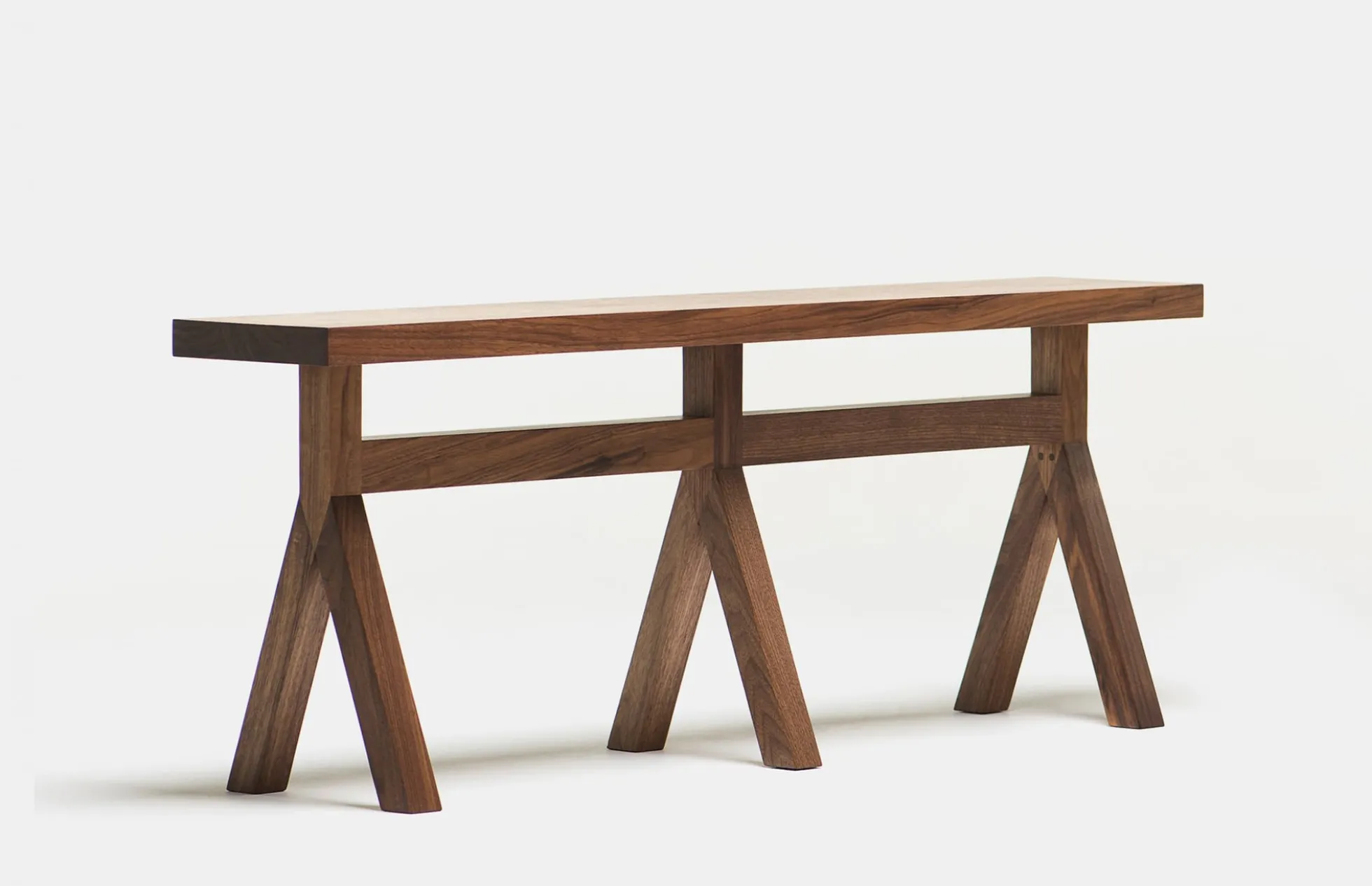 Commune Bench