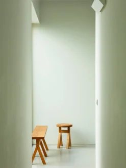 Commune Stool