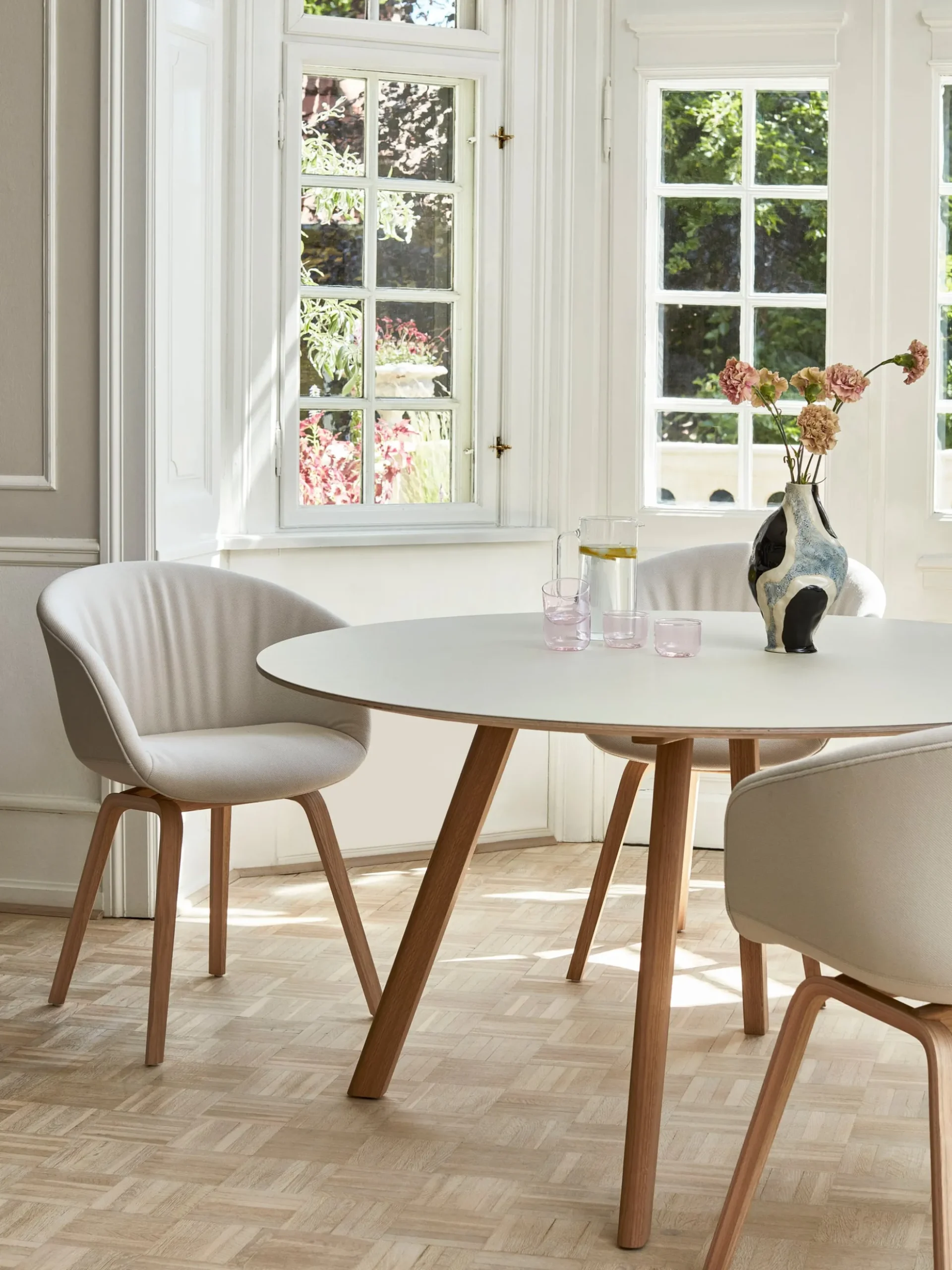 CPH20 Round Table- 120 cm
