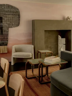 Cursa Lounge Chair