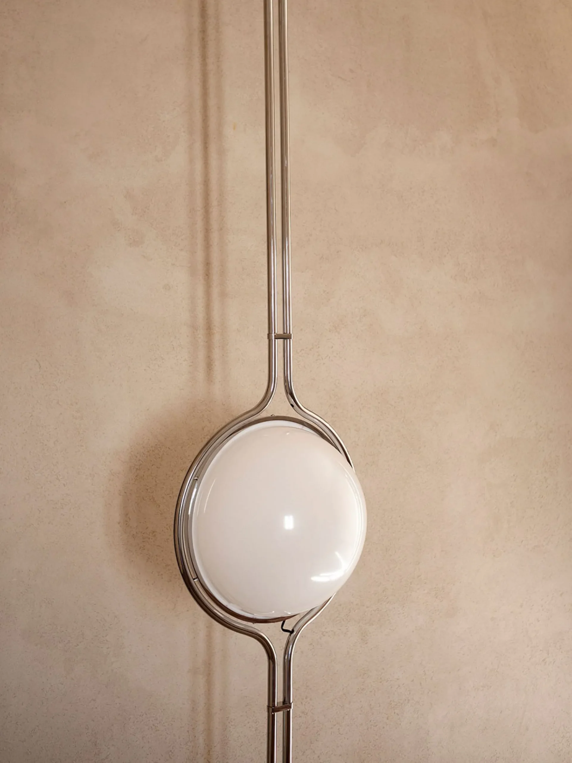 Dana Floor-Ceiling Lamp