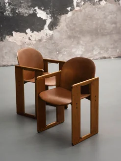 Dialogo Armchair