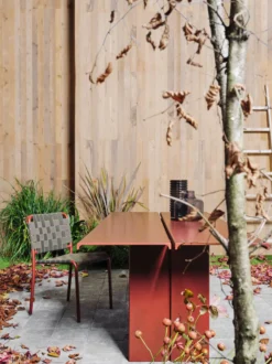 Eidos 34 Table