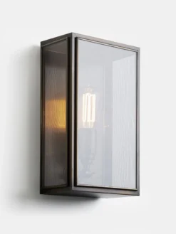 Essex Wall Lamp