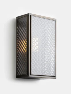 Essex Wall Lamp