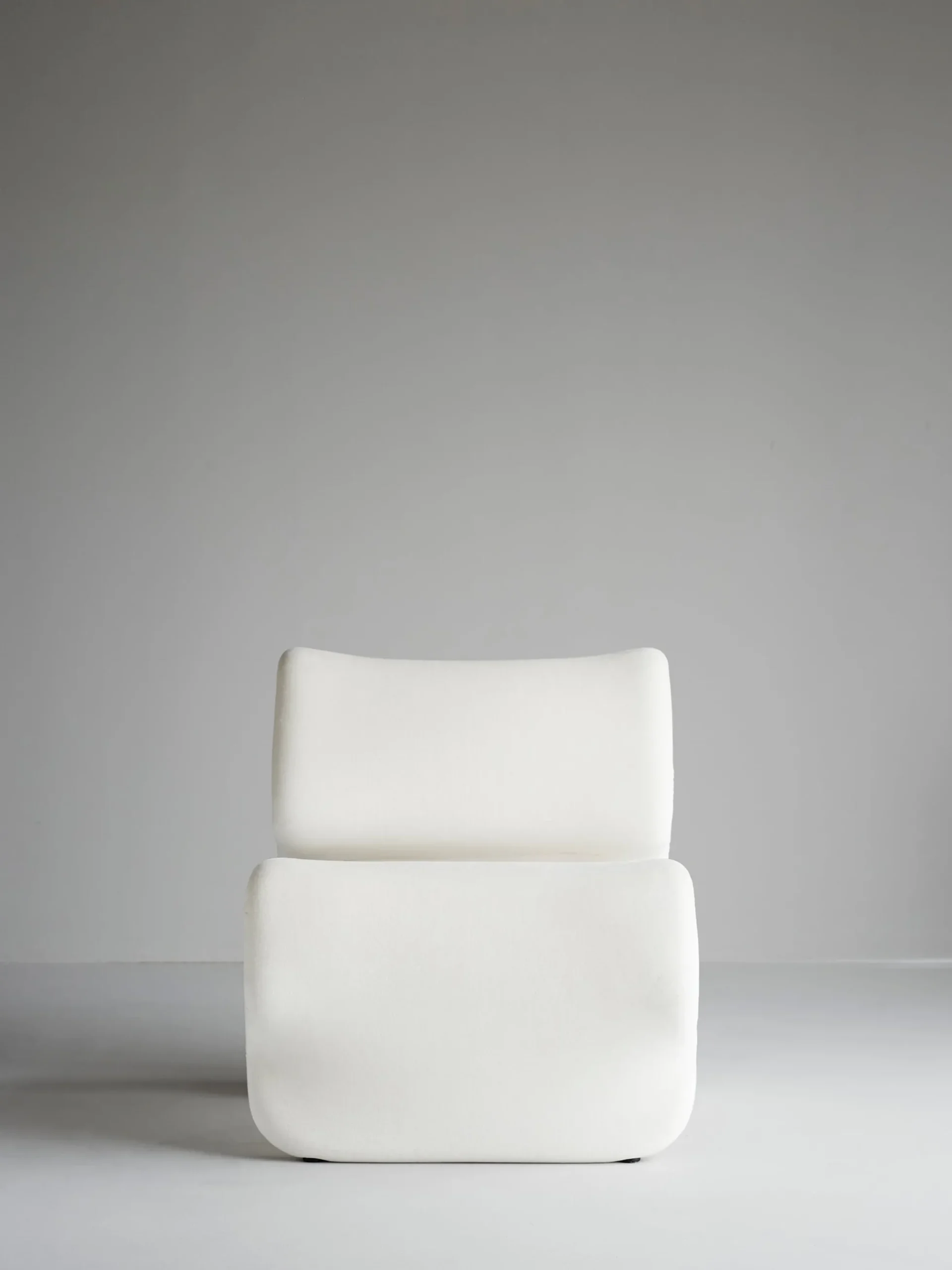 Etcetera Easy Chair - Creme White