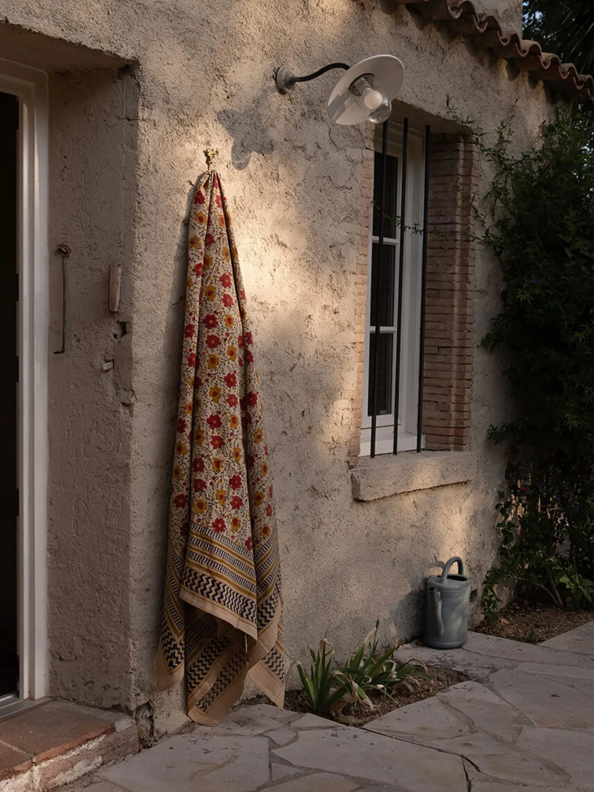 Evy Table Cloth - 220x140 cm