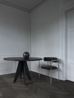 FF Chair Cubic