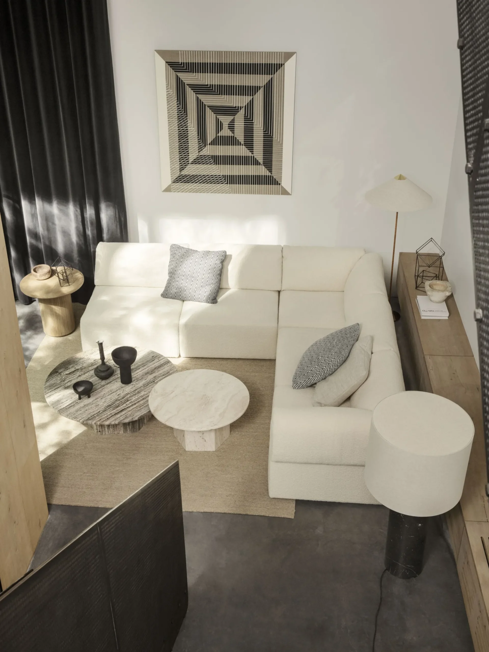 9602 Floor Lamp
