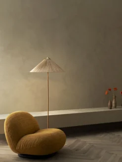 9602 Floor Lamp