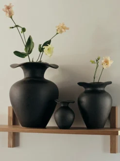Florentina Vase - Medium - Black