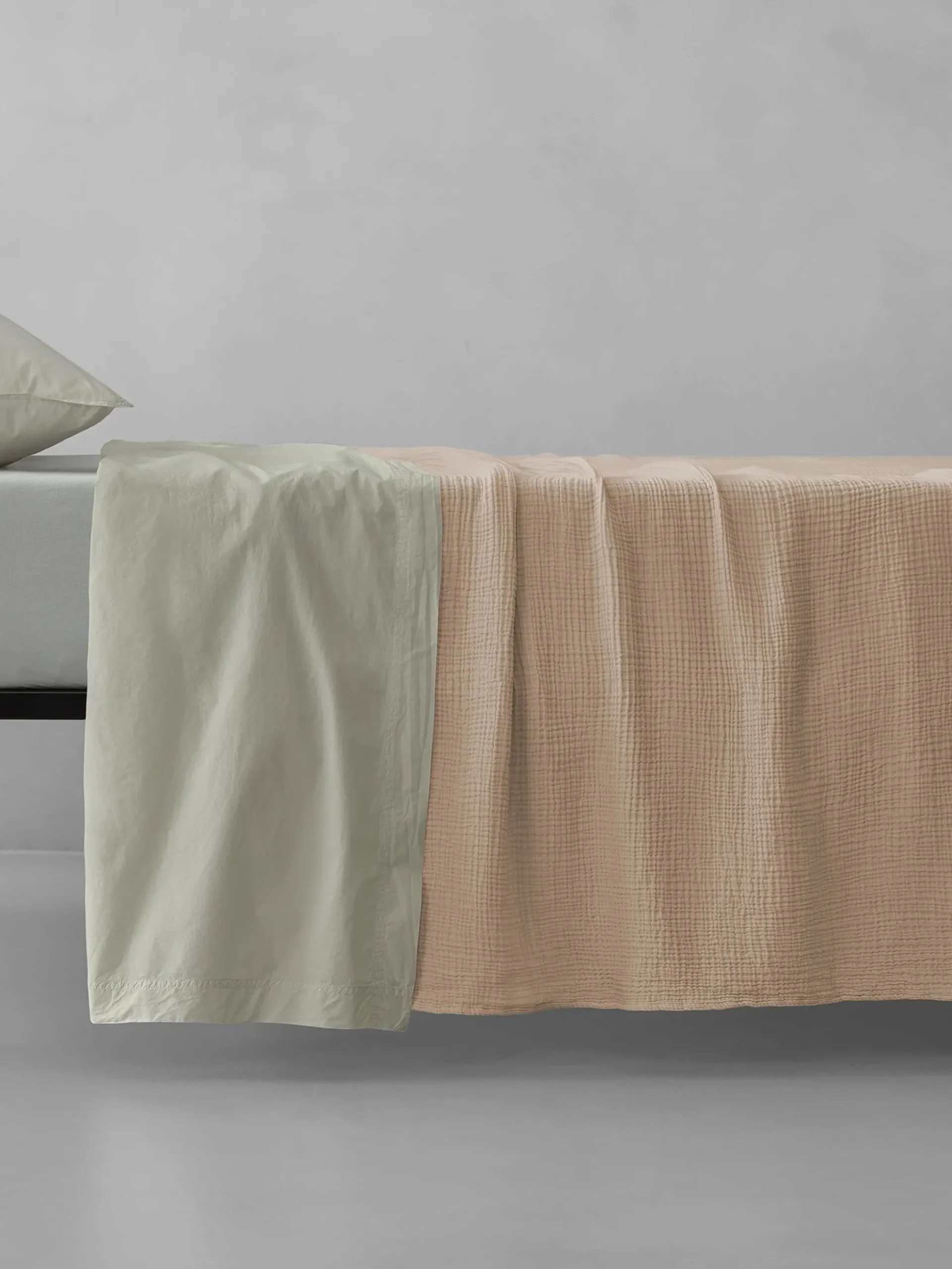Free New Bedcover 240x260 cm - Guscio