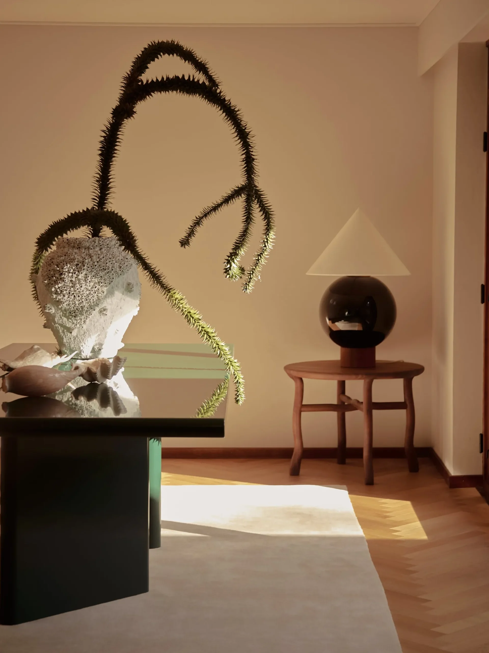 Gallery Lamp - Black