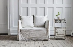 Ghost 09 Loveseat