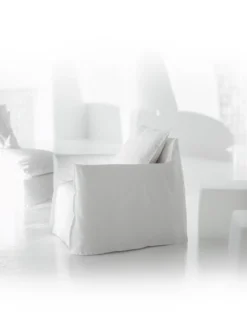 Ghost 05 Small Armchair