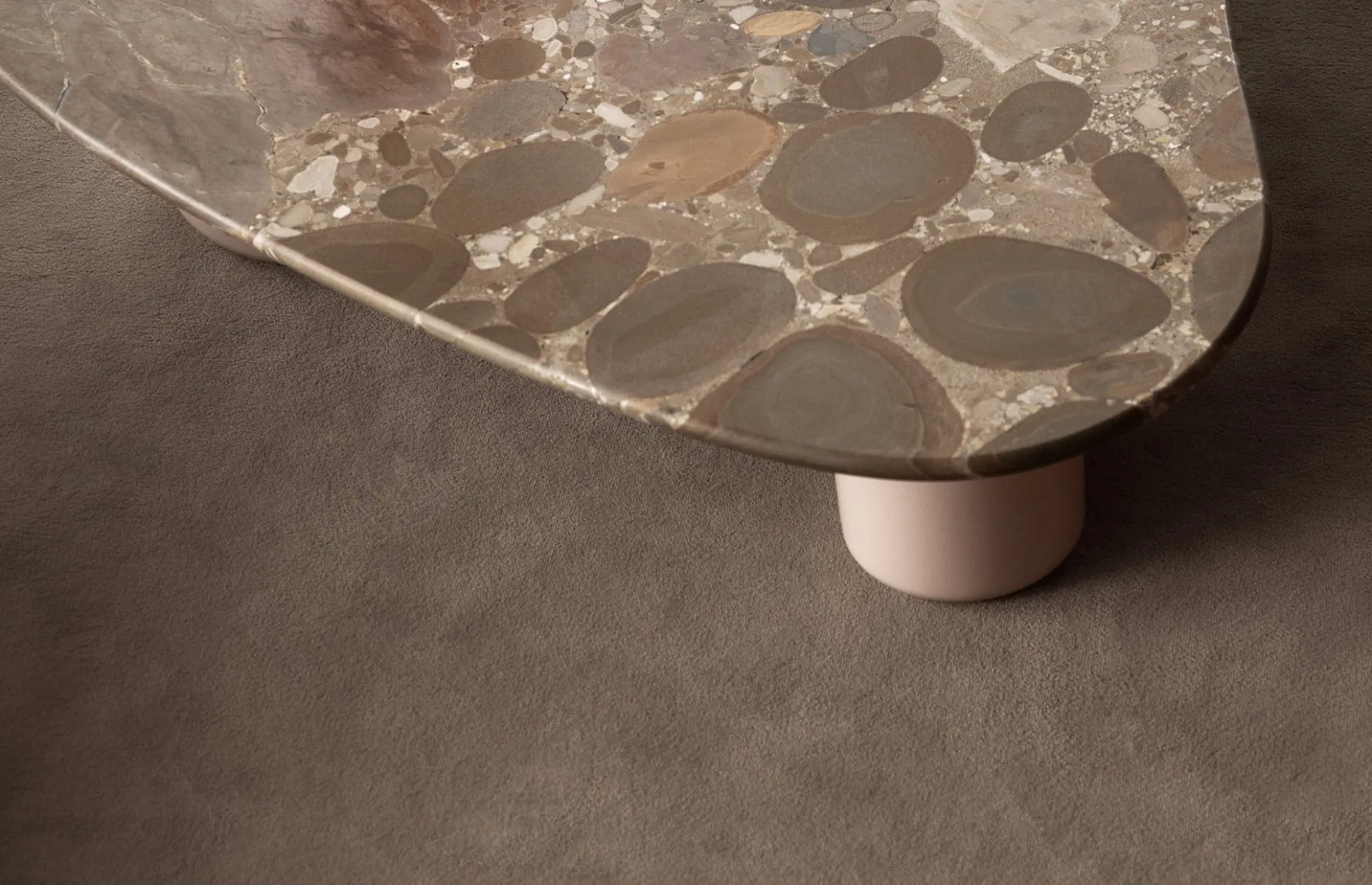 Gian Table