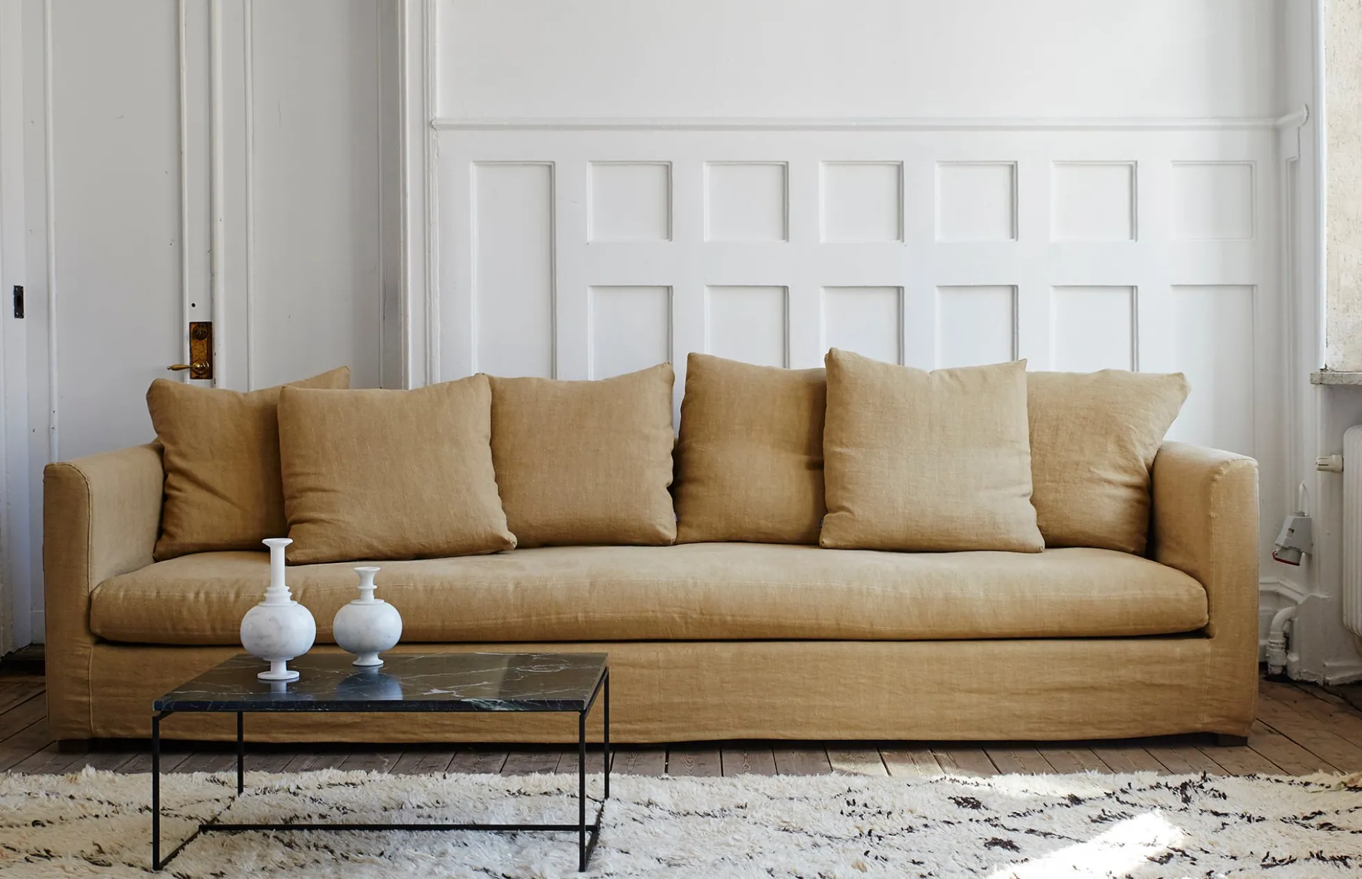Halta Sofa