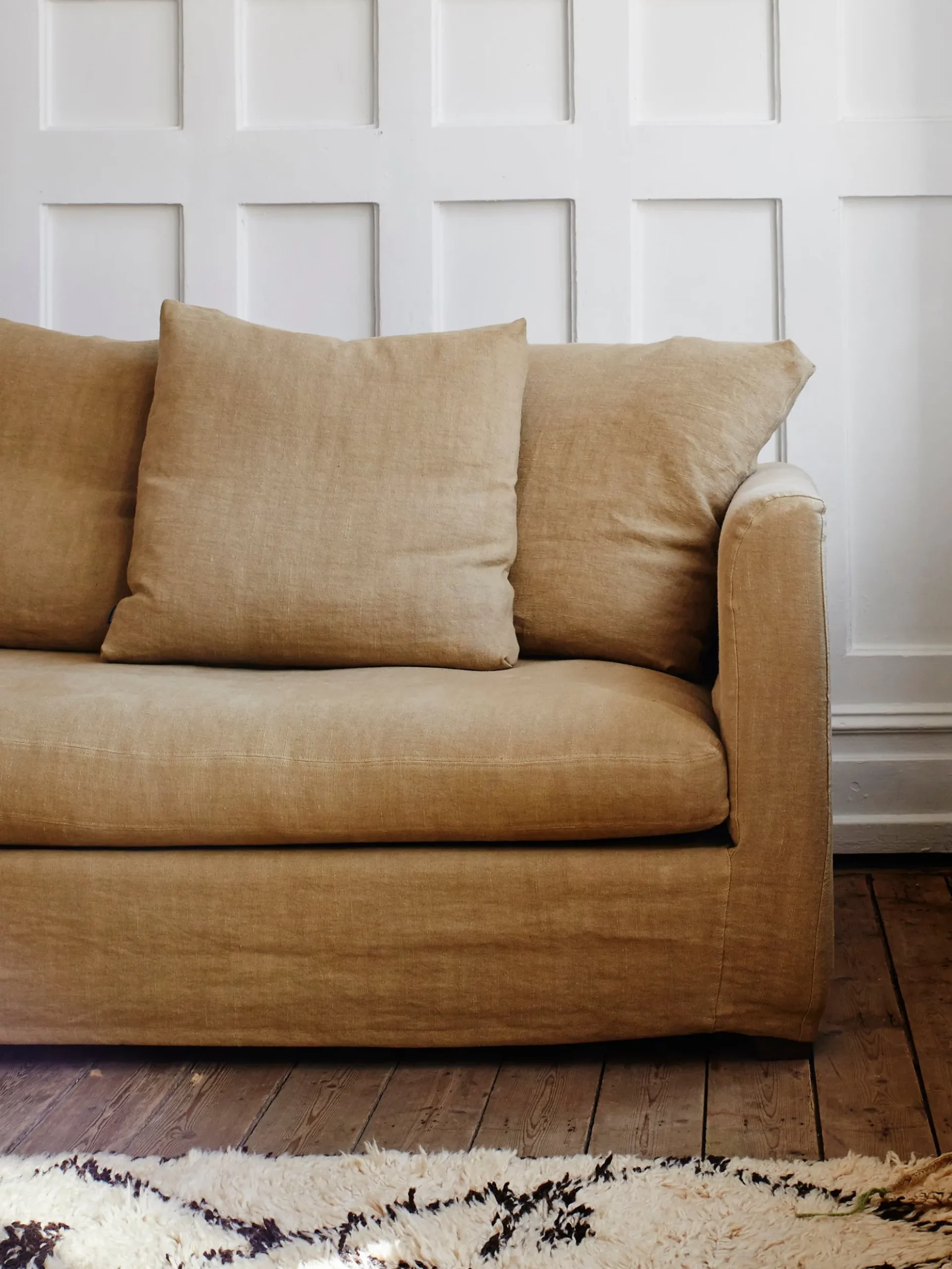 Halta Sofa