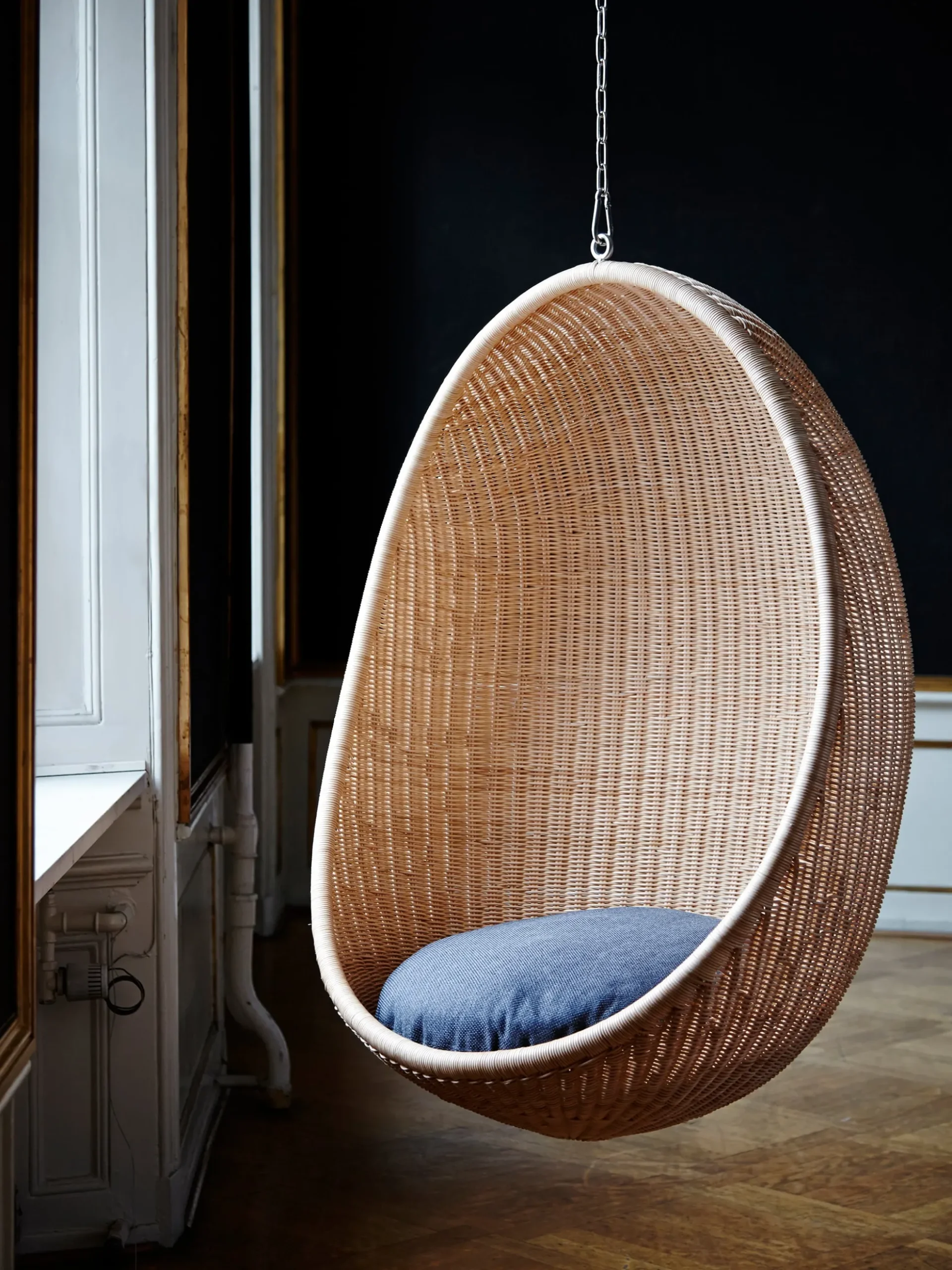 Hanging Egg Chair