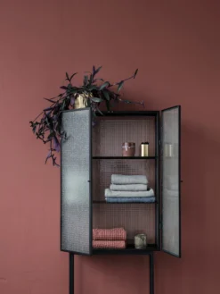 Haze Vitrine - Black