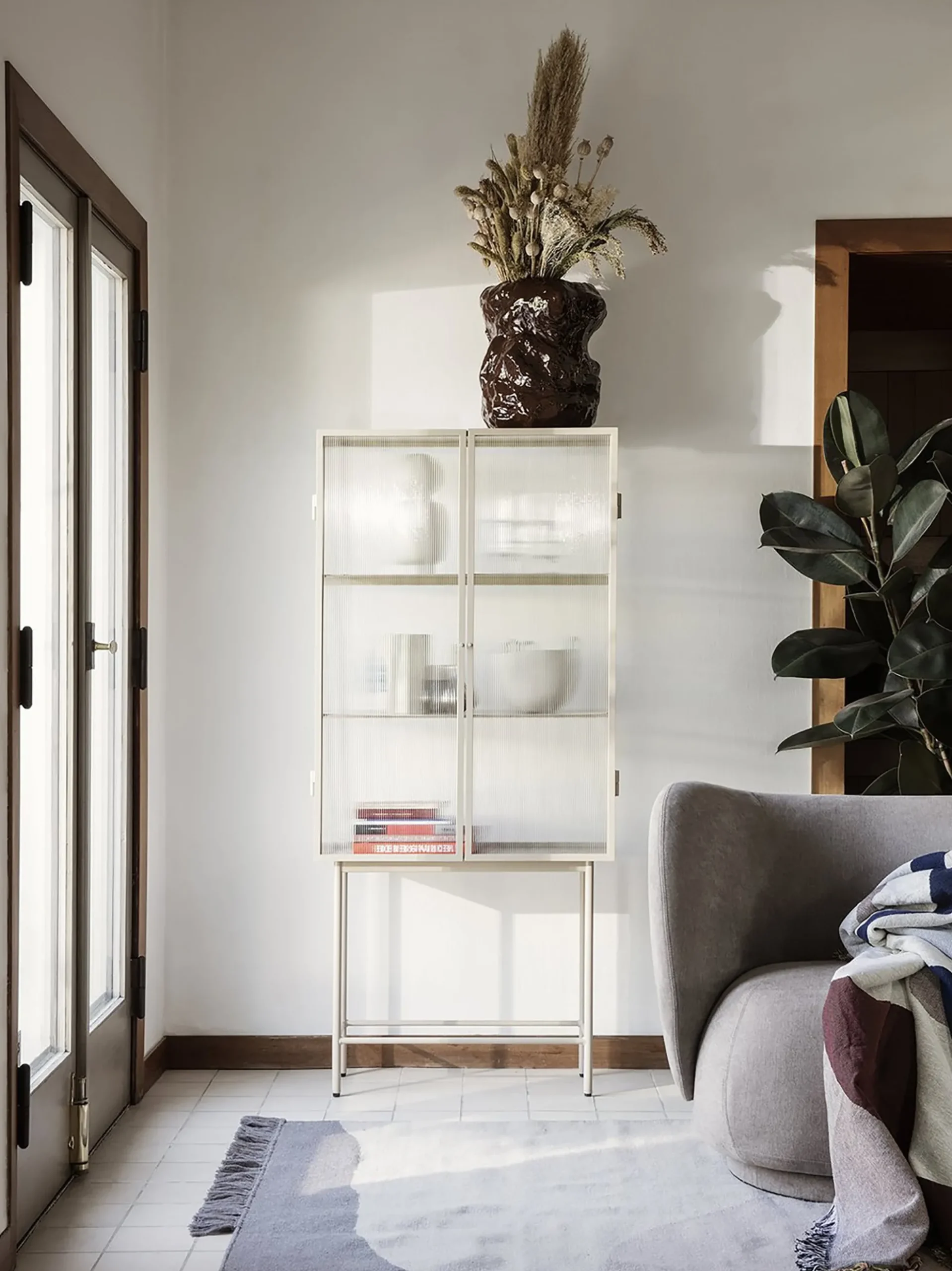 Haze Vitrine - Cashmere