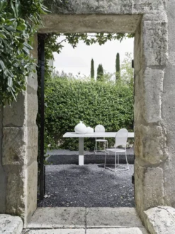 Inout 873 Chair