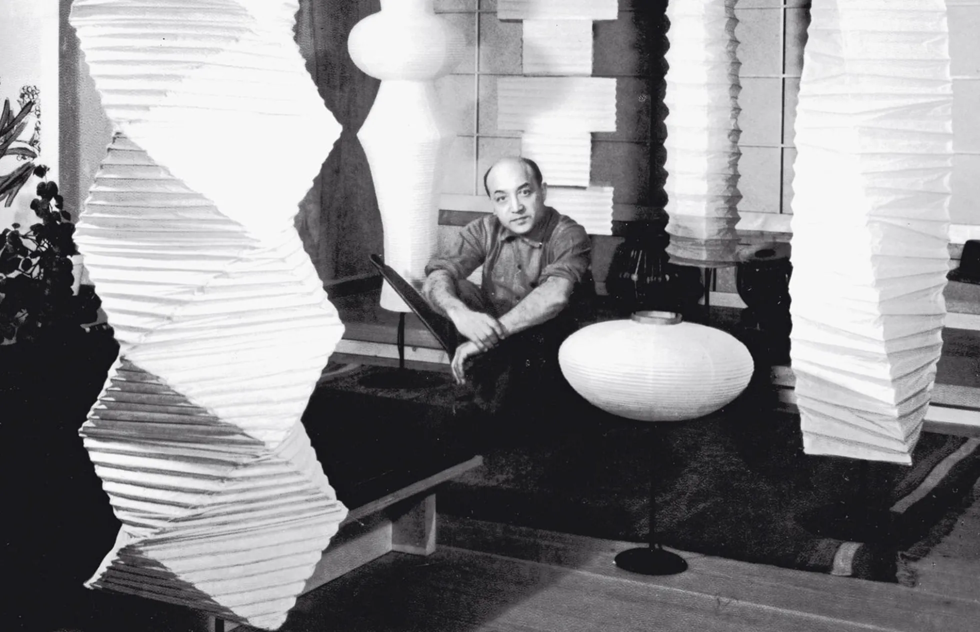 Isamu Noguchi – Akari BB3-33S
