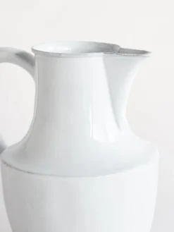 Istanbul Pitcher