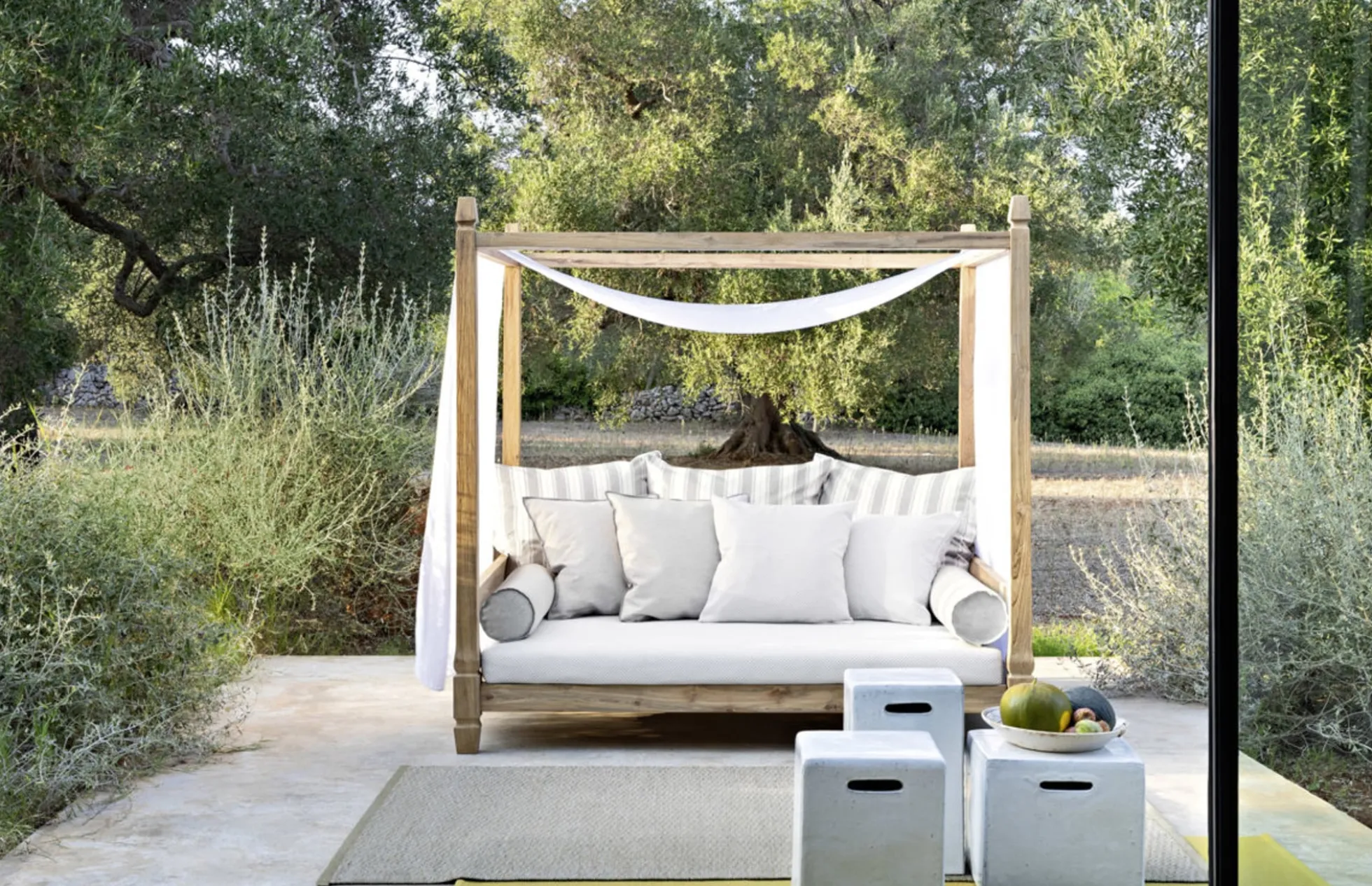 Jeko 07 Canopy Sofa - Aspen 03