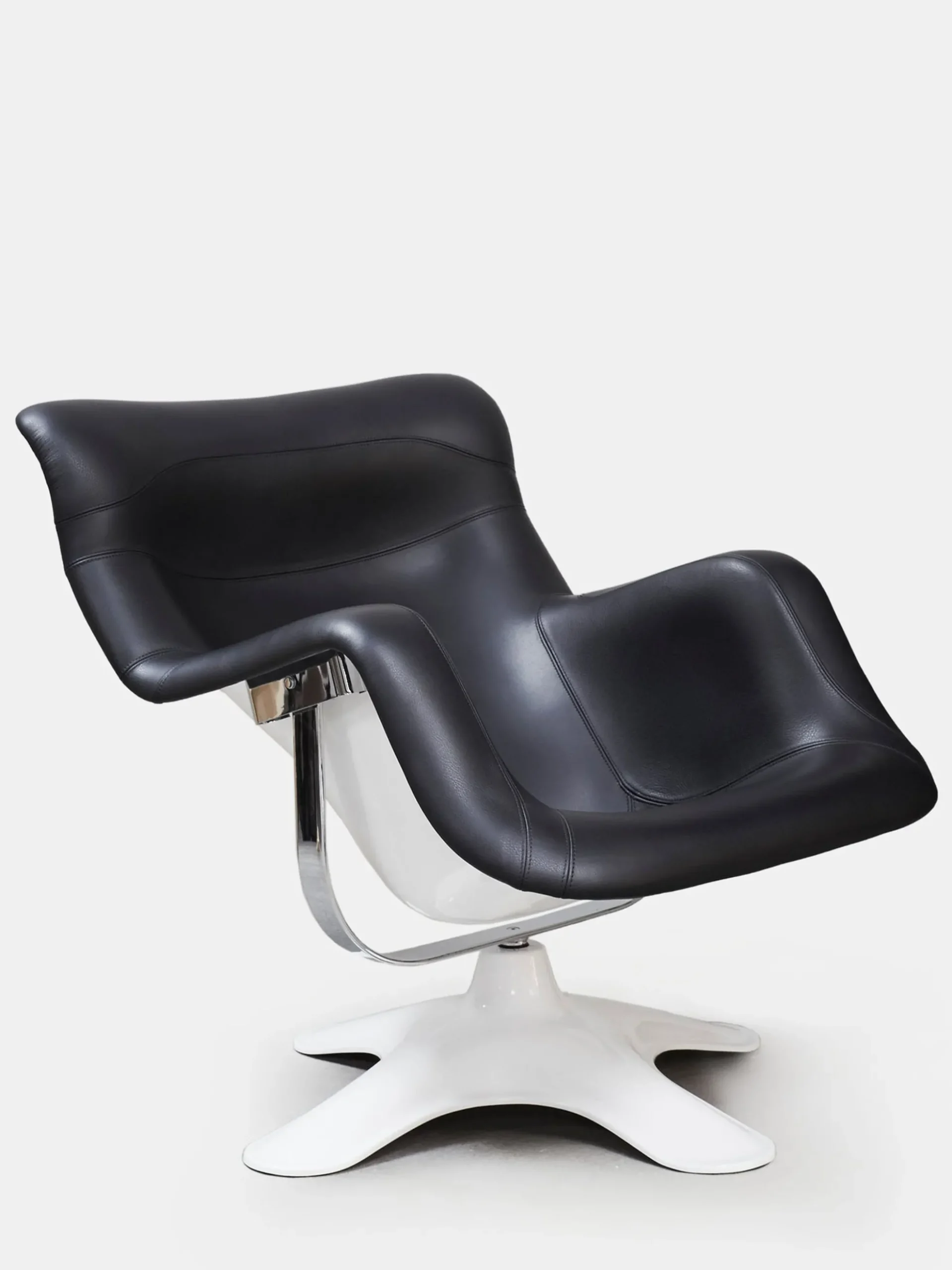 Karuselli Lounge Chair