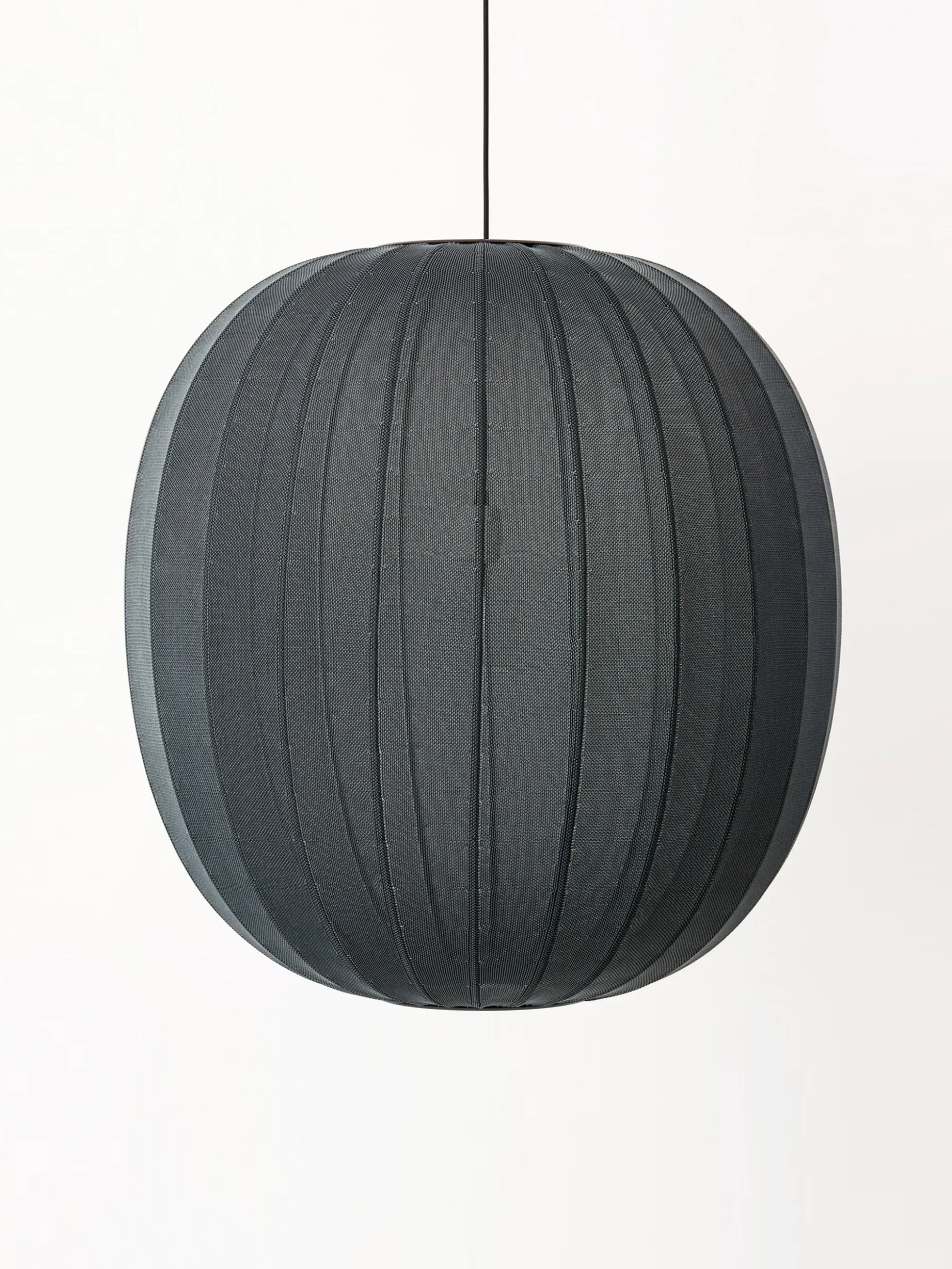 Knit-Wit Round Pendant 75