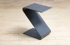 Kvara Side Table