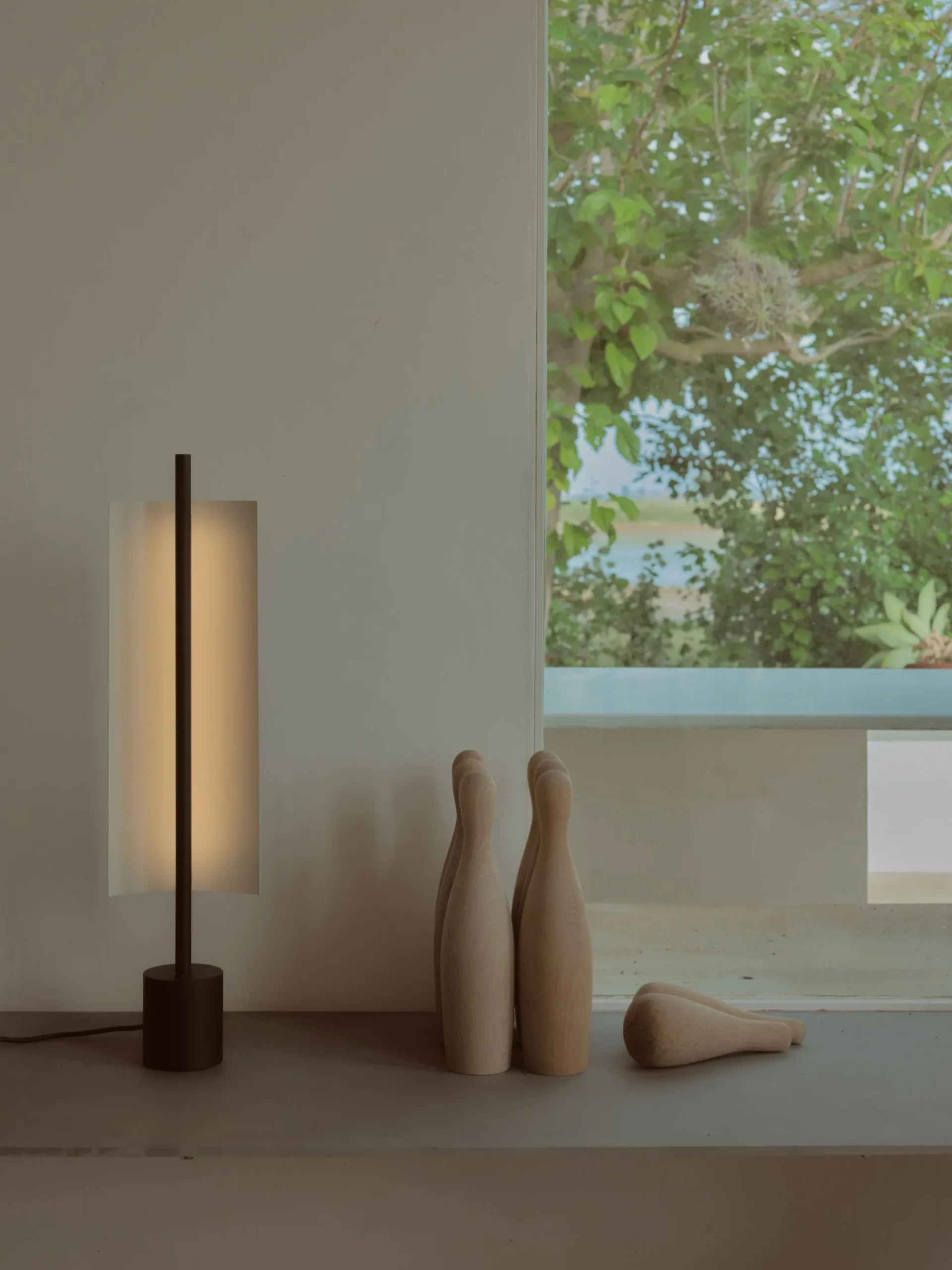 Lámina 45 Table Lamp