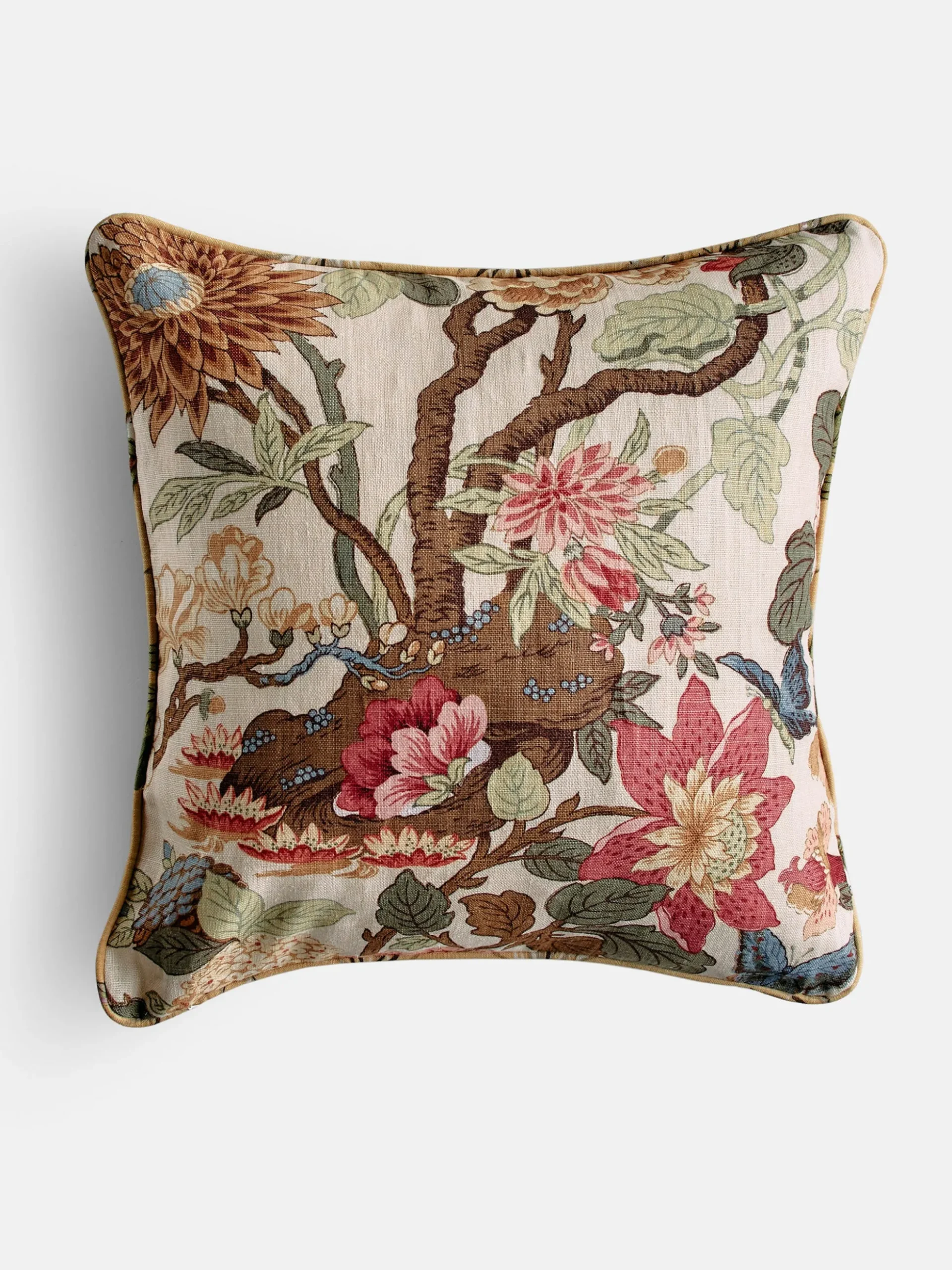 Magnolia Cushion - 55x55 cm