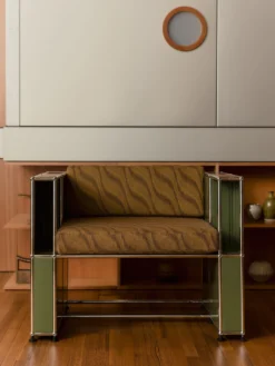 Manjak Lounge Chair