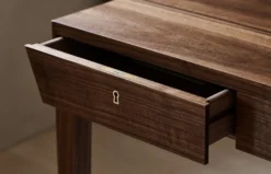 Margrethe Desk