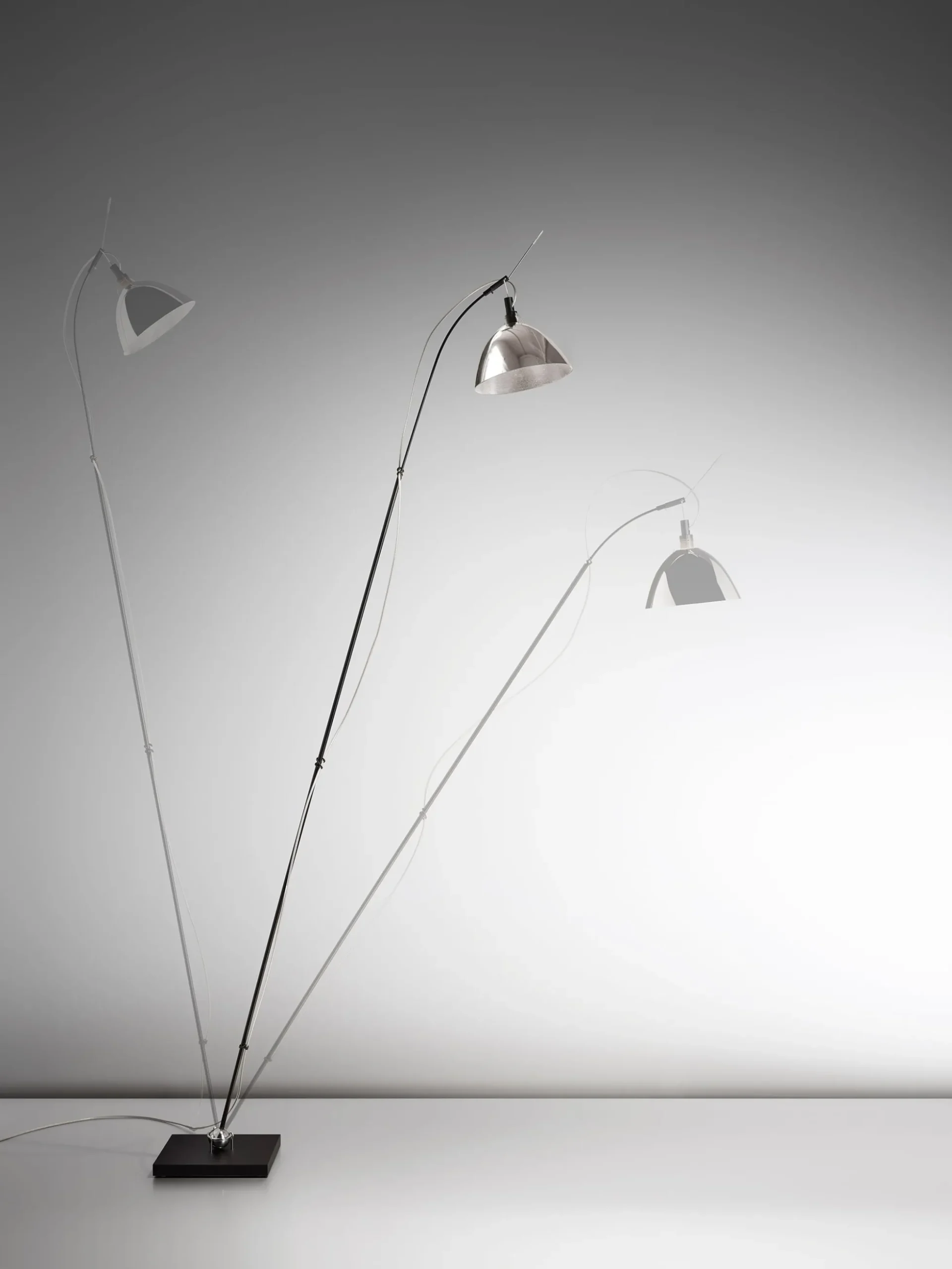 Max Floor Lamp