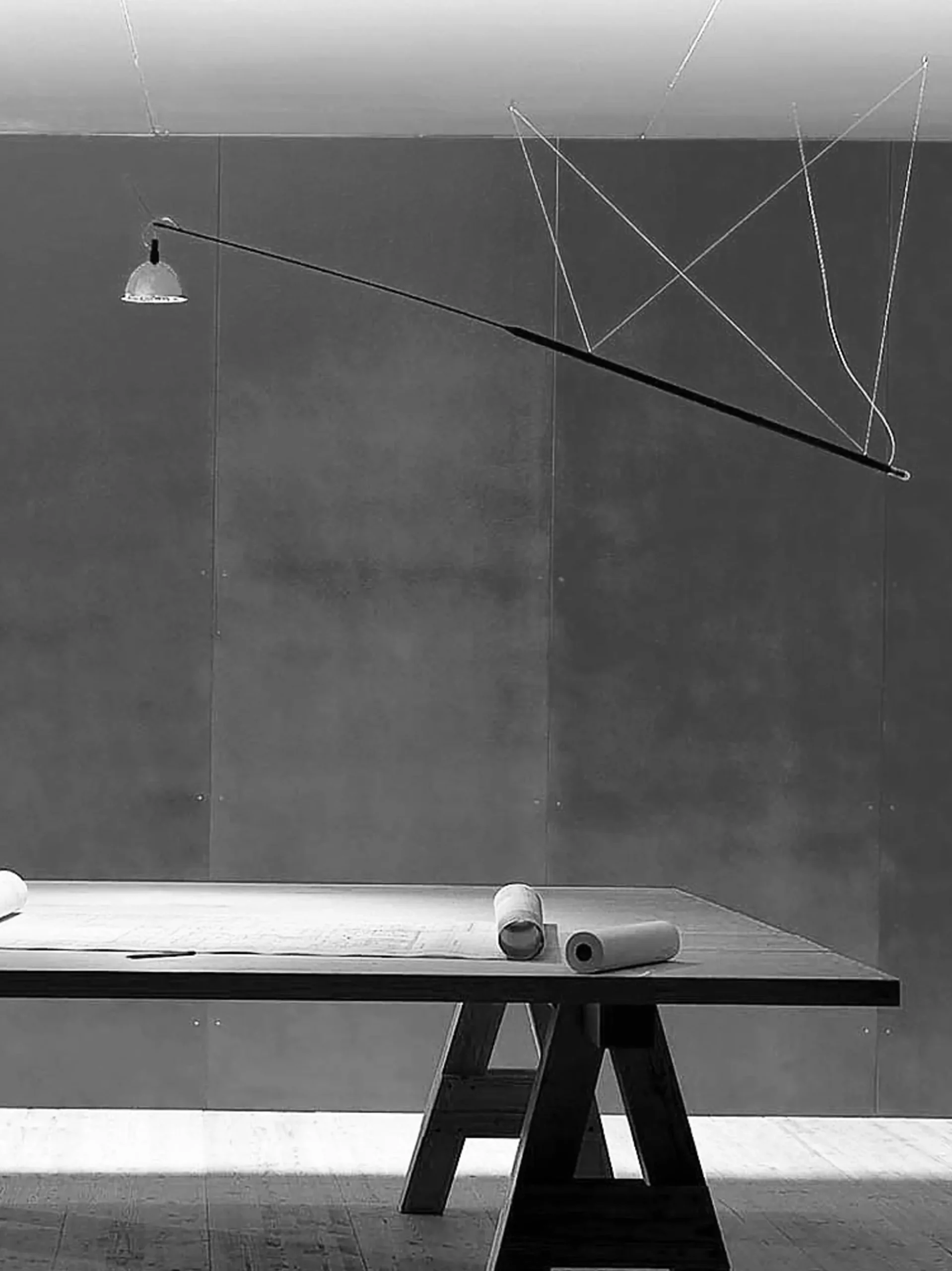 Max Mover Wall Lamp