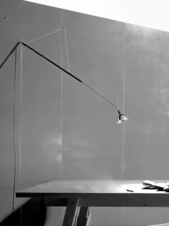 Max Mover Wall Lamp